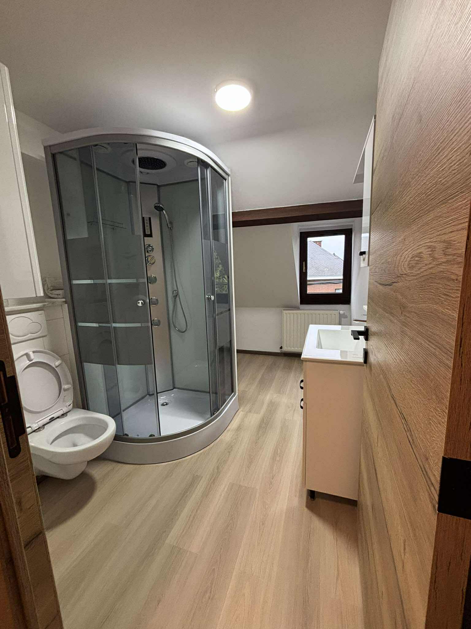 Rénovation complète – Grenier & Salle de bain – après 4