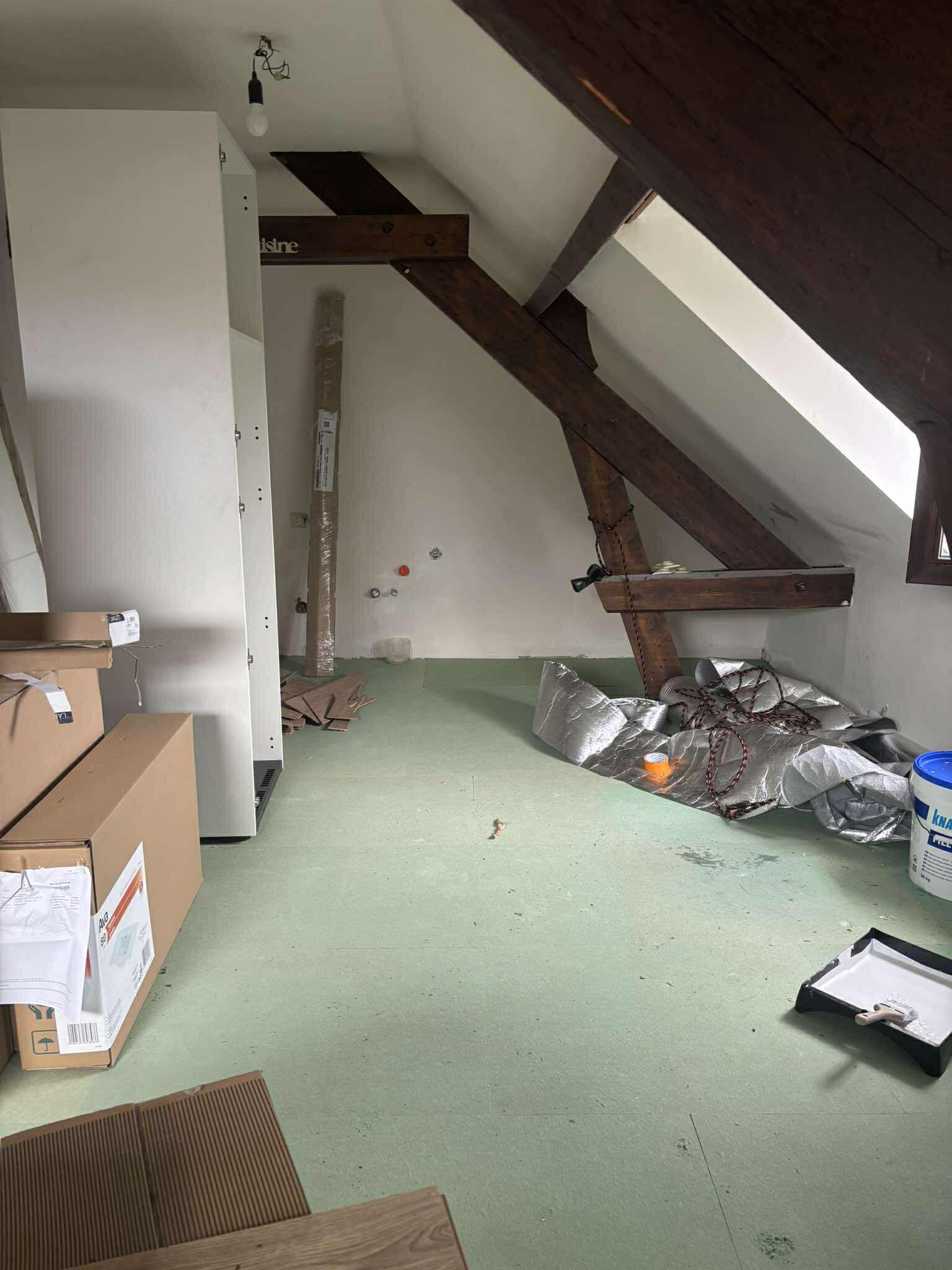 Rénovation complète – Grenier & Salle de bain – avant 2